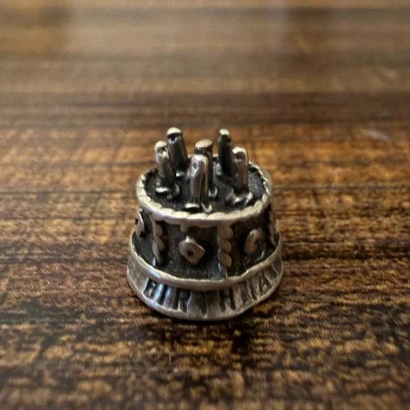 Vintage Sterling Silver Birthday Cake Charm - Picture 1 of 6